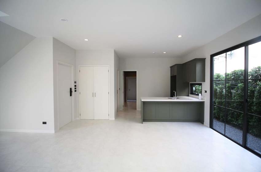 House with Shared Pool in Bangnatrad 